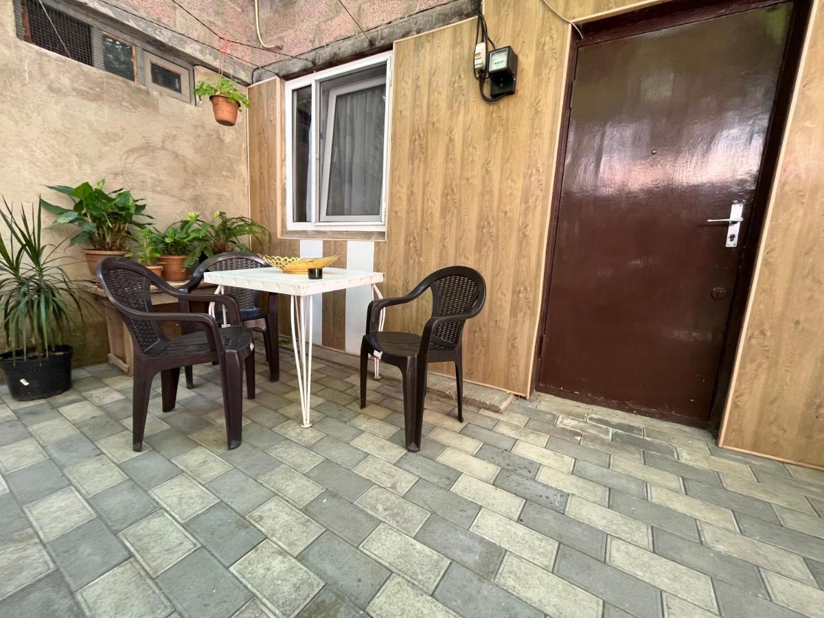 شقة تبليسي  في Cortile المظهر الخارجي الصورة