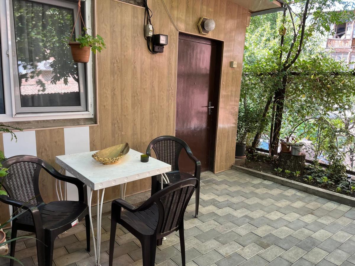 شقة تبليسي  في Cortile المظهر الخارجي الصورة